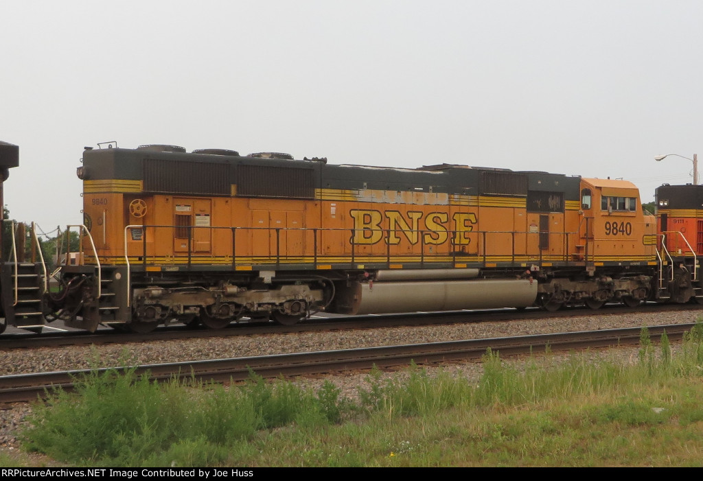 BNSF 9840